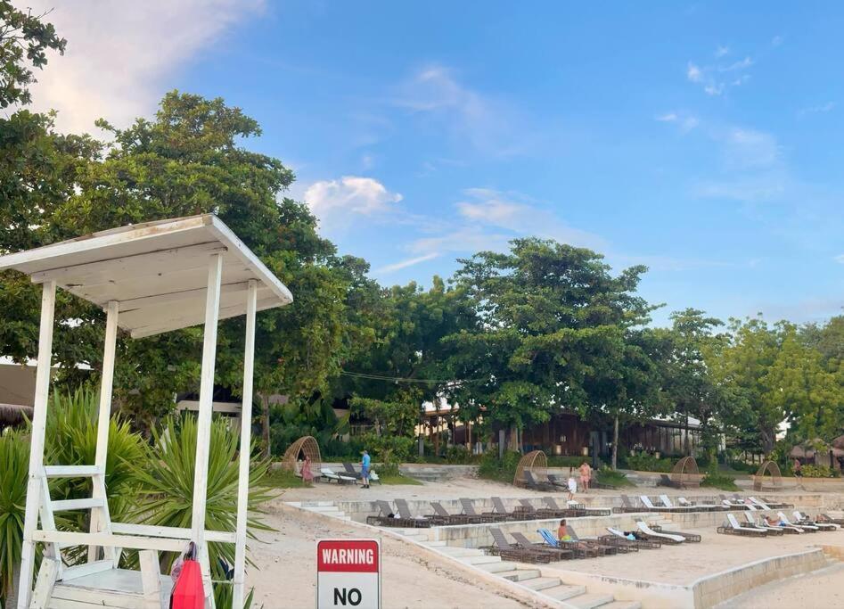 Apartment & Away - Luxury In Mactan Newtown, Lapu-lapu *