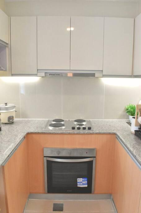 Apartment & Away - Luxury In Mactan Newtown, Lapu-lapu