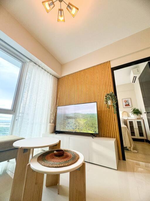 Apartment & Away - Luxury In Mactan Newtown, Lapu-lapu Lapu-Lapu City
