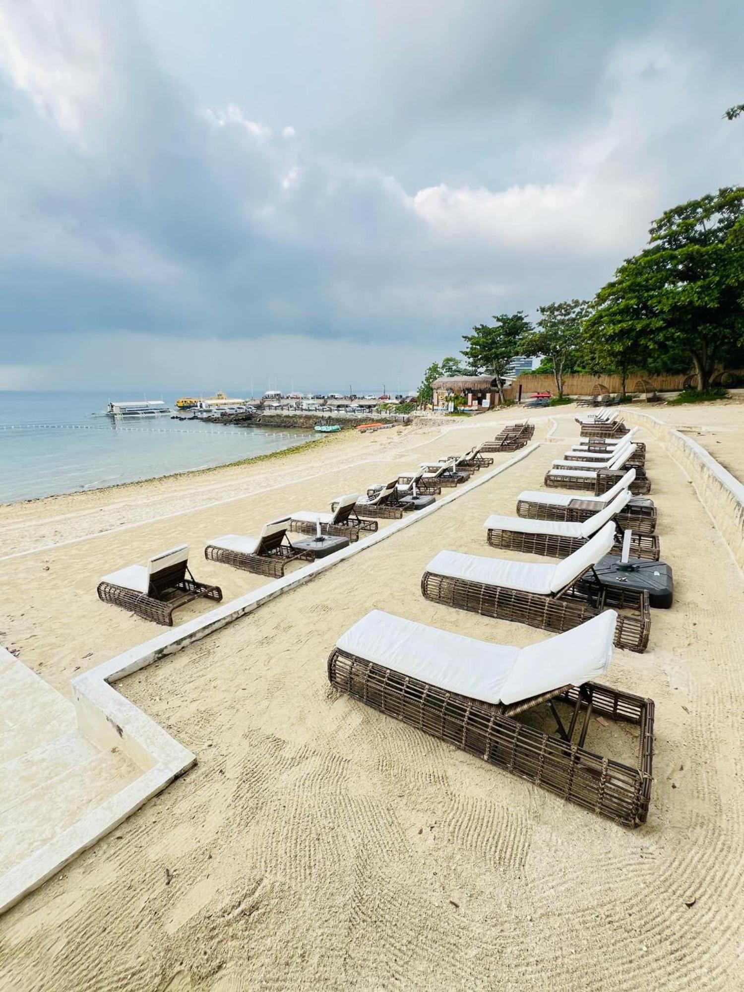 Apartment & Away - Luxury In Mactan Newtown, Lapu-lapu *